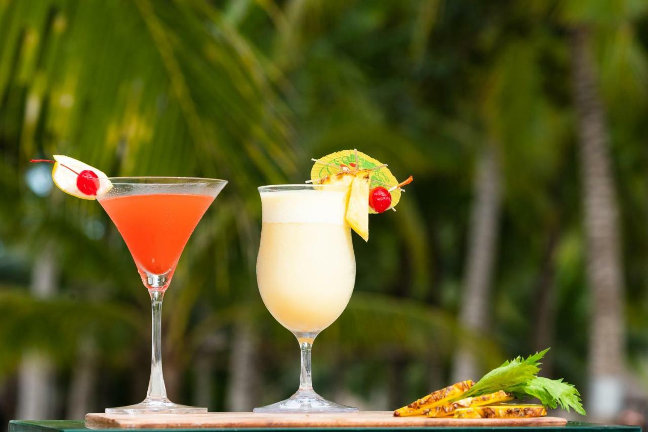 Oceanica Resort Panglao, Bohol Luaran gambar Two tropical drinks