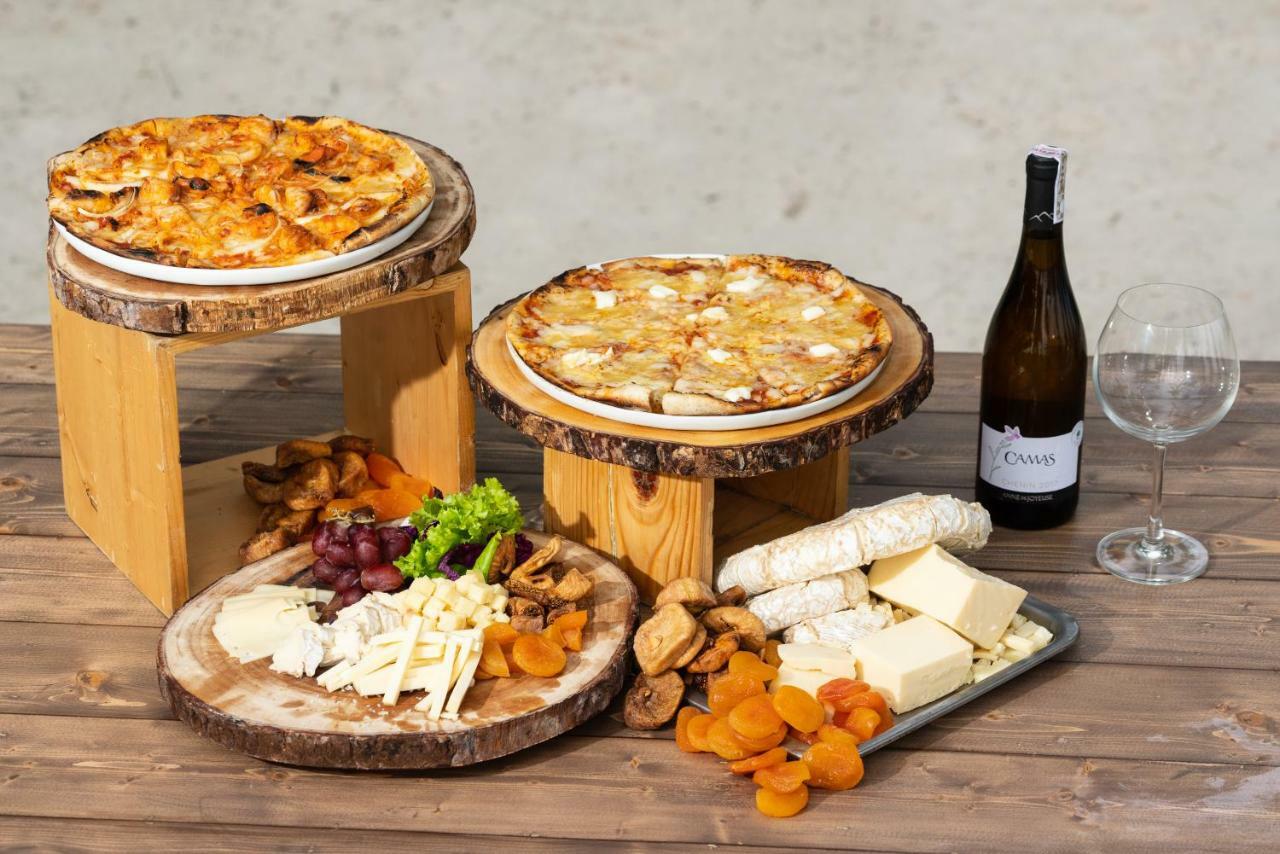 Oceanica Resort Panglao, Bohol Luaran gambar Cheese and wine
